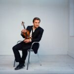 Renaud Capuçon, nella doppia veste di violino solista e direttore, il 20 febbraio 2025 al Teatro San Carlo di Napoli